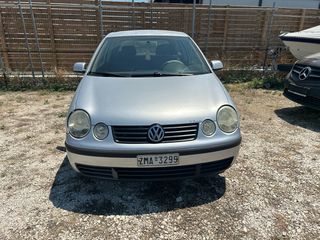 Volkswagen Polo 2002-thumb-2