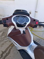 Piaggio Beverly 300 2015-thumb-1