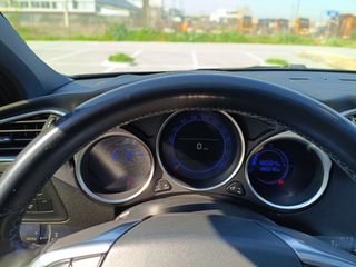 DS DS4 2016 Alcantara-thumb-3