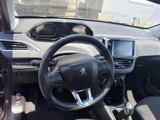 Peugeot 208 2017 1200cc 82ps PANORAMA! FULL BOOKSERVISE!!-thumb-23