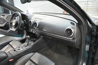 Audi RS3 2019-thumb-11