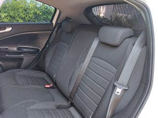 Alfa Romeo Giulietta 2016 1.6 JTDM 16V VELOCE-thumb-17