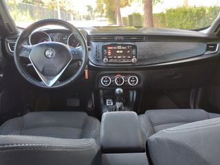 Alfa Romeo Giulietta 2016 1.6 JTDM 16V VELOCE-thumb-18