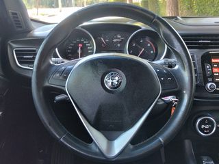 Alfa Romeo Giulietta 2016 1.6 JTDM 16V VELOCE-thumb-19
