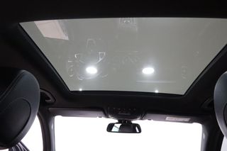 Mercedes-Benz GLC 350 2017 PLUG-IN HYBRID  4MATIC AMG LINE SUNROOF PANORAMA-thumb-15