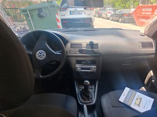 Volkswagen Bora 2003-thumb-3