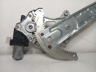 Γρύλος Παραθύρου Εμπρός Δεξιά από Mitsubishi Space Star - 5713A474 262100-6110-thumb-1