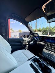 Mercedes-Benz V 300 2024 AVERS EDITION-thumb-10