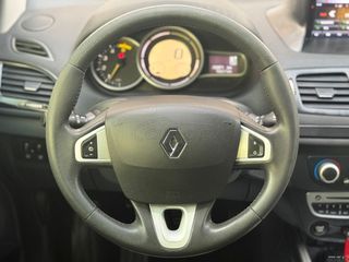 Renault Megane 2012 DCI 110 LIMITED-thumb-16