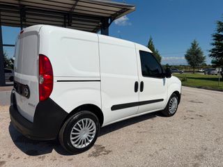 Opel Combo 2016 1.3 CDTI DIESEL-thumb-2