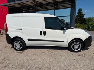 Opel Combo 2016 1.3 CDTI DIESEL-thumb-3