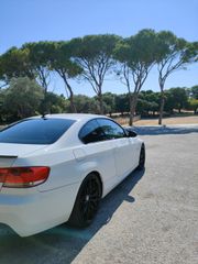 Bmw 320 2009 Bmw e92 coupe-thumb-2