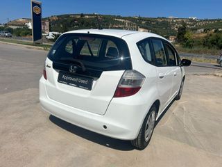 Honda Jazz 2010-thumb-3
