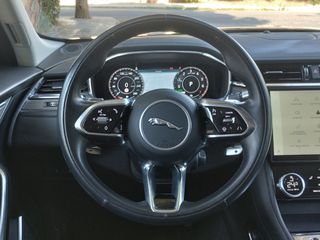Jaguar F-Pace 2022 F-PACE P400e  AWD Hybrid-thumb-19