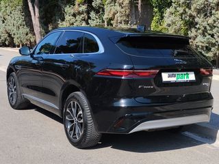 Jaguar F-Pace 2022 F-PACE P400e  AWD Hybrid-thumb-4
