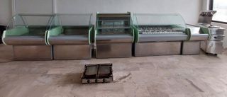 Πωλείται μεταχειρισμένος εξοπλισμένος αναψυκτηρίου - fast food