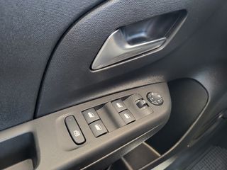 Opel Corsa 2025 EDITION PACK CORSA 1.2 100hp S/S MT6-thumb-14