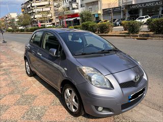 Toyota Yaris 2011 1.4 D-4D DIESEL 6 TAXYTO-thumb-1