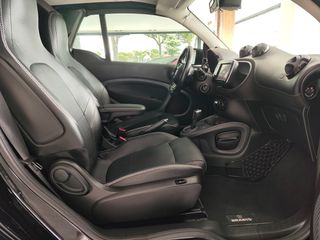 Smart ForTwo 2018 Brabus (Cabrio)-thumb-11
