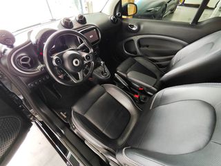 Smart ForTwo 2018 Brabus (Cabrio)-thumb-12
