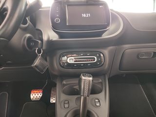 Smart ForTwo 2018 Brabus (Cabrio)-thumb-25