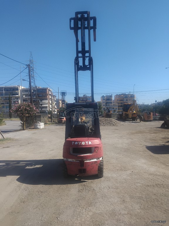 Toyota 2005 7FDF25
