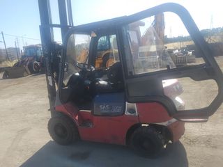 Toyota 2005 7FDF25-thumb-3