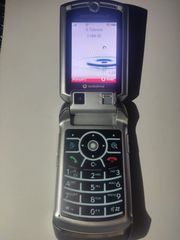 Motorola razor V3x-thumb-4