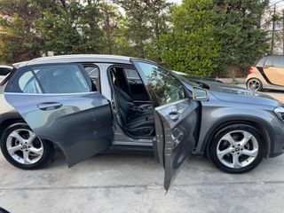 Mercedes-Benz GLA 180 2018-thumb-7