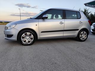 Skoda Fabia 2013 1.2 DIESEL-thumb-6