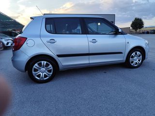 Skoda Fabia 2013 1.2 DIESEL-thumb-12