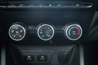 Dacia Duster 2022 1.5 Blue dCi 115hp (4x4)-thumb-26