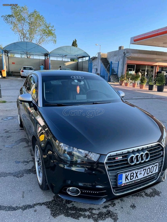 Audi A1 2013 122 ΙΠΠΟΥΣ  1390 ΚΥΒΙΚΆ