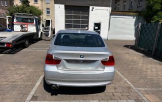 Bmw 320 2005 320 d-thumb-1