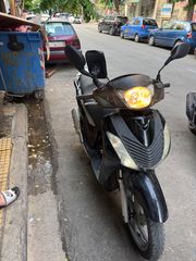 Honda SH 150i 2011-thumb-1