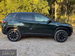 Jeep Compass 2021 1.3 T4 4xe Trailhawk / Panorama / Full-extra-thumb-3
