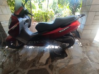 Piaggio XEvo 400 2010