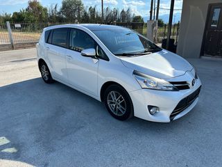 Toyota Verso 2016-thumb-3
