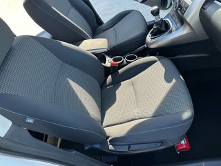 Toyota Verso 2016-thumb-40