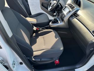 Toyota Verso 2016-thumb-42