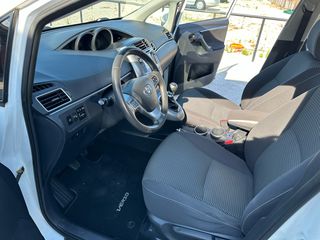 Toyota Verso 2016-thumb-13
