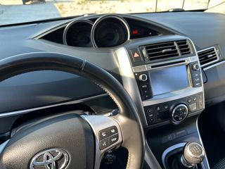 Toyota Verso 2016-thumb-17