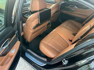 Bmw 740 2016-thumb-18