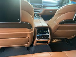 Bmw 740 2016-thumb-19
