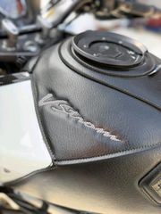 Suzuki V-Strom 1000 2005-thumb-16