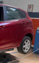 Ford fiesta-thumb-2
