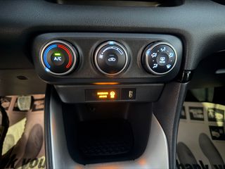 Toyota Yaris 2022 YARIS 1.0 /72Hp /58.000Km!!!-thumb-30