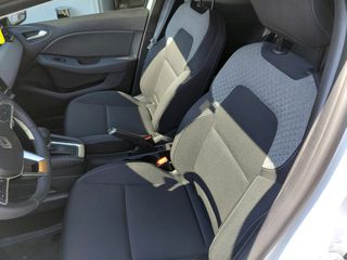 Renault Clio 2025 Renault Clio E-Tech Hybrid 1.6 140hp-thumb-8