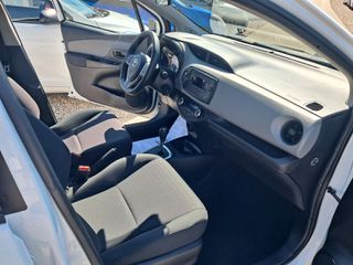 Toyota Yaris 2019 1.5HYBRID*ΕΛΛΗΝΙΚΗΣ ΑΝΤΙΠΡΟΣΩΠΕΙΑΣ*-thumb-11