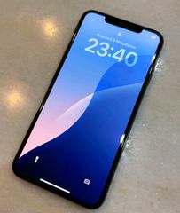 iPhone XS 64giga 99% Μπαταρία χωρίς χτυπήματα γρατζουνιές ή οτιδήποτε άλλο Στα